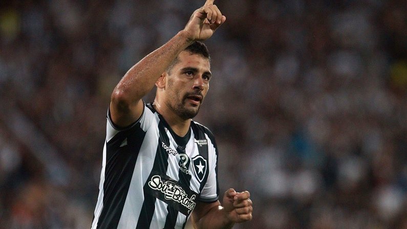 Ao infinito e além: Diego Souza é esperança para semestre do Botafogo
