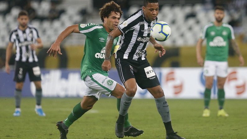 ATUAÇÕES FN: Carli e Bochecha são os melhores em noite pouco inspirada do Botafogo