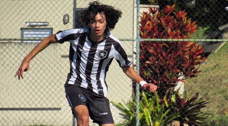 Matheus Nascimento fez o gol da vitória do Botafogo sobre o Resende, no Carioca Sub-17