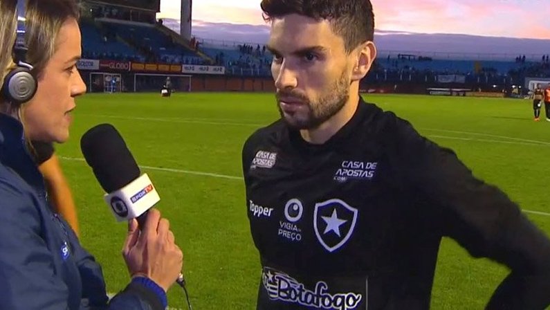 Rodrigo Pimpão dá entrevista após Avaí 0 x 2 Botafogo