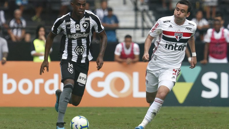 Marcelo Benevenuto enfrenta São Paulo pelo Botafogo um dia depois de sepultar o pai: ‘É um campeão na vida’