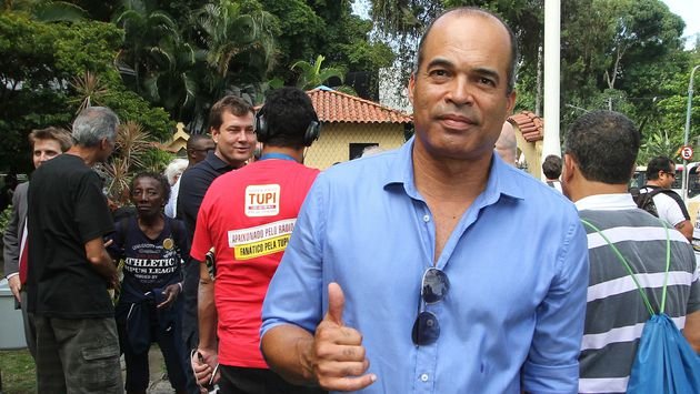 Gonçalves vê Flamengo como clube a ser batido, mas aponta caminho para Botafogo fazer frente