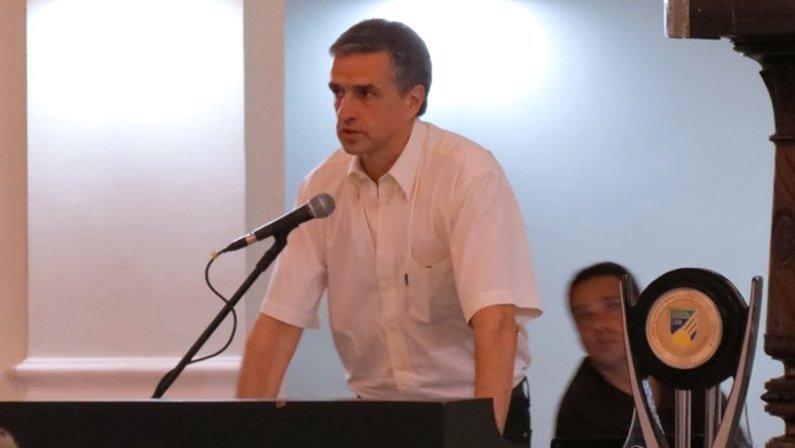 Manoel Renha, diretor das categorias de base do Botafogo, fala sobre Caio Alexandre