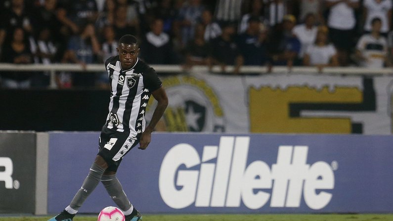 Exame aponta lesão, e Marcelo Benevenuto desfalca Botafogo por até três semanas