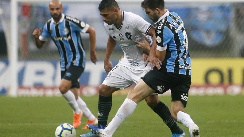 Grêmio x Botafogo rendeu pior audiência da TV Globo em um mês
