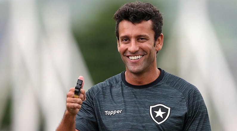Alberto Valentim substitui Eduardo Barroca e é o novo técnico do Botafogo
