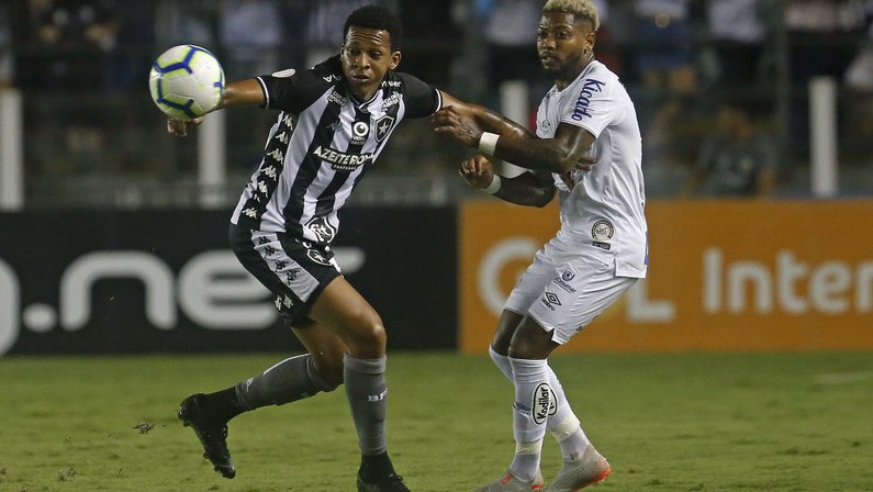 Gustavo Bochecha recebeu chances a mais no Botafogo
