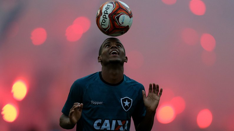 FAAP cobra R$ 77 mil do Botafogo por percentual na venda de atletas; Vasco e Flamengo e também são acionados