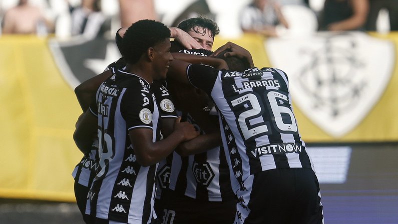 ATUAÇÕES FN: Luis Henrique é o destaque do Botafogo no último jogo no Brasileiro. Marcos Vinicius ressurge