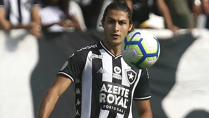 Marcinho, do Botafogo, na mira do Internacional para 2020
