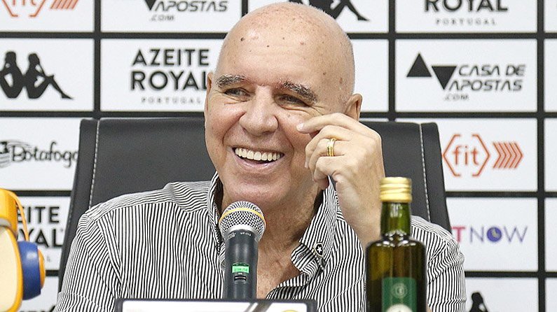 Valdir Espinosa foi aprovado pela torcida como novo gerente de futebol do Botafogo