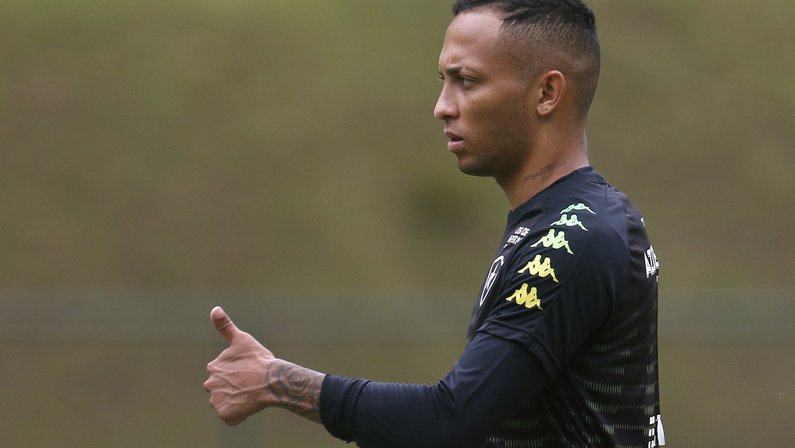 Na lista de dispensas do Botafogo, Lucas Campos pode ser emprestado ao Santa Cruz