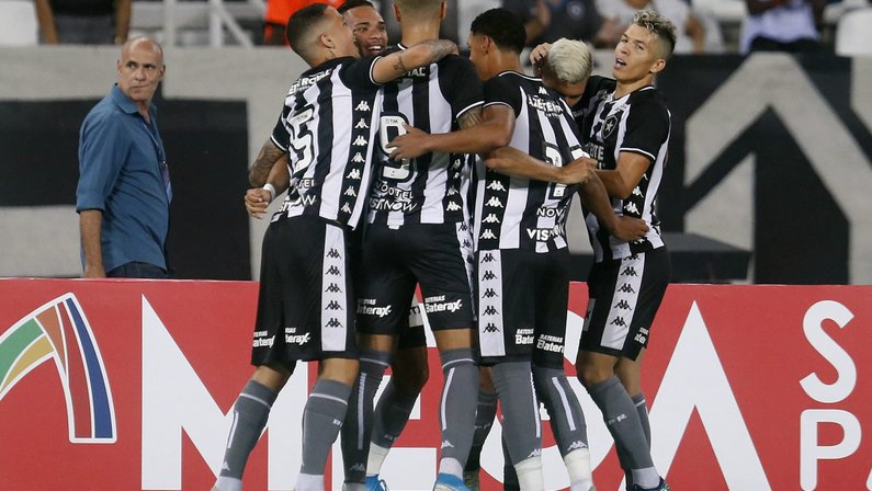 ‘Tô iludido’: a nova onda da torcida do Botafogo após estreia de trio em 2020