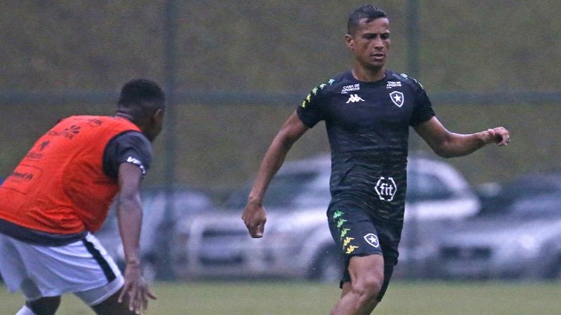 Cícero em Botafogo x Estrela do Norte | Pré-temporada 2020