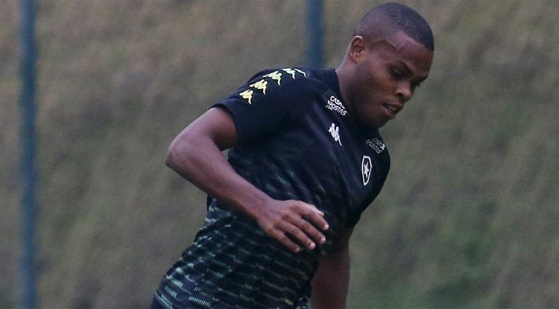 Vinicius Tanque deve ser titular na estreia do Botafogo no Campeonato Carioca 2020
