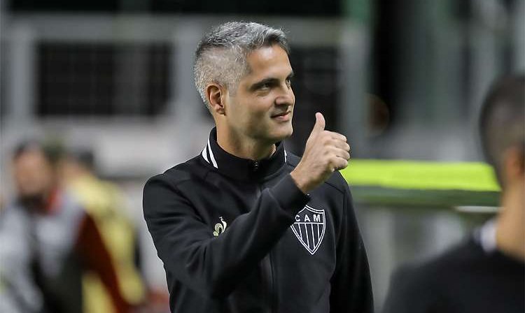 Rodrigo Santana e assessoria de Dorival Júnior negam acerto com Botafogo