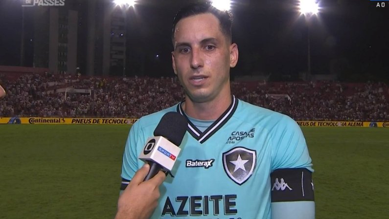 Herói nos pênaltis mais uma vez, Gatito valoriza classificação do Botafogo nos Aflitos
