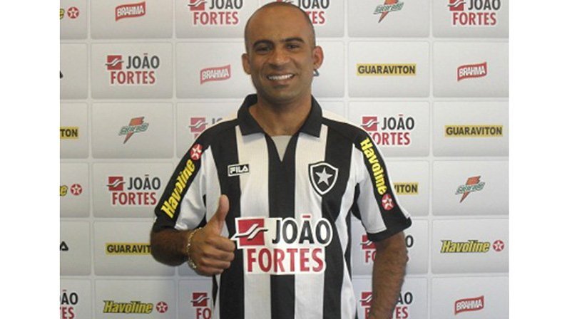 Alexandre Oliveira, o sheik, atacante do Botafogo em 2011