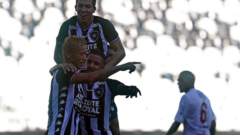 Com portões fechados por causa do coronavírus, Botafogo tem prejuízo na estreia de Honda