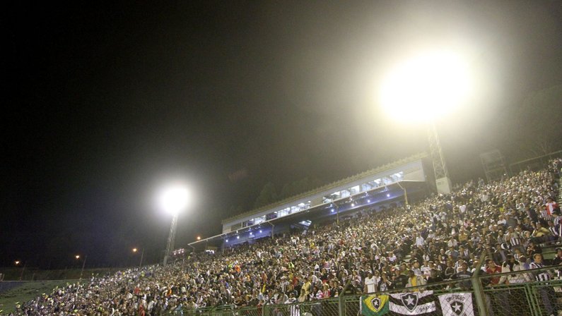 Ingressos à venda para Tupi x Botafogo B, amistoso deste sábado em Juiz de Fora