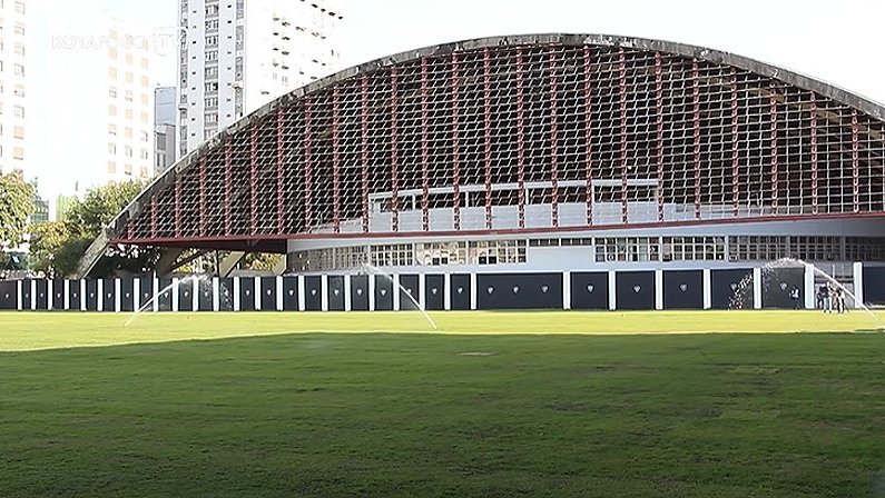 Caio Martins, estádio do Botafogo em Niterói