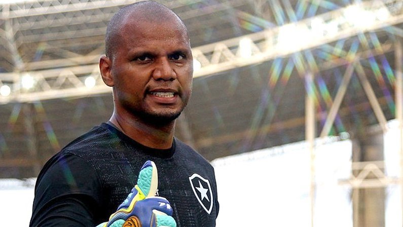 Jefferson diz que está com saudade demais de treinar no Botafogo