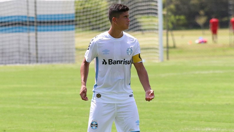 Kevin, do Grêmio, está próximo de reforçar o Botafogo