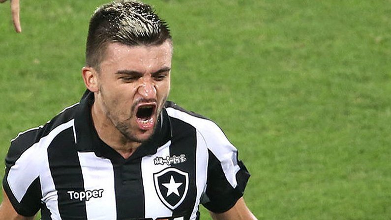 Victor Luis reforça o Botafogo, que divide salários com o Palmeiras até fevereiro de 2021