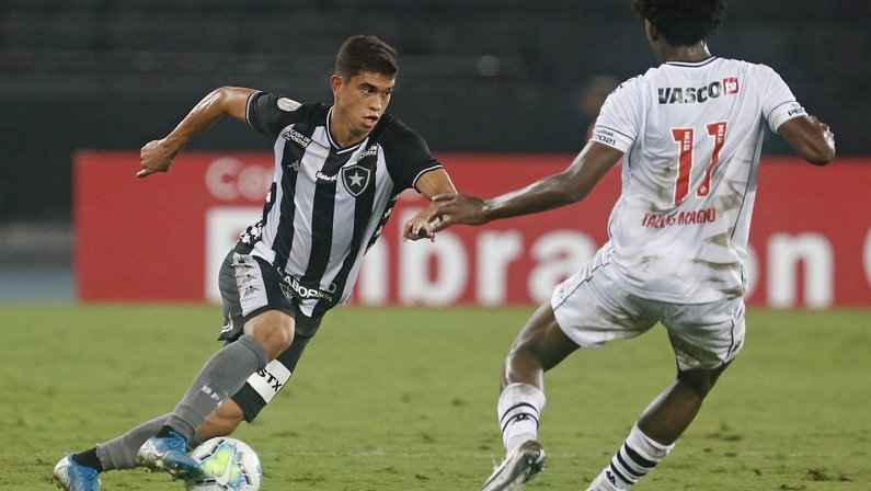 Kevin e Bruno Nazário celebram vitória do Botafogo em clássico: ‘Mostramos nossa força’