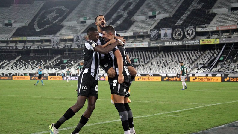 Após afastamentos, Botafogo visita um dos poucos adversários que venceu no Brasileiro