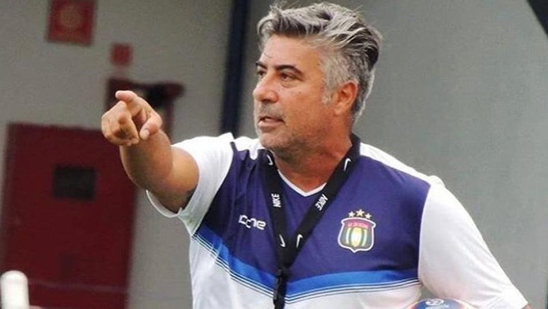 Alexandre Gallo, ex-treinador do São Caetano, na mira do Botafogo