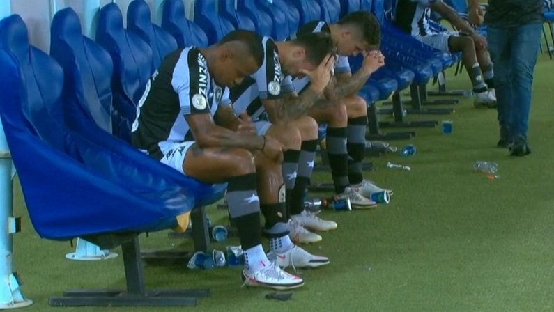 Botafogo após eliminação na Copa do Brasil