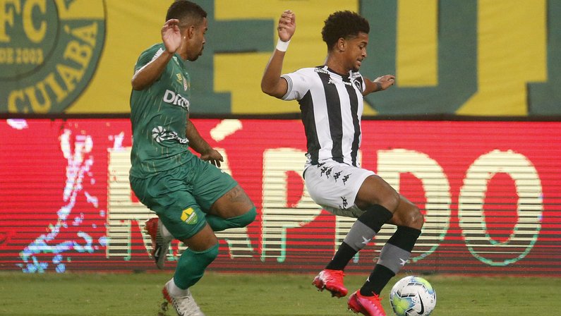 Jornalista: ‘O Botafogo não pode ser eliminado para tanto time pequeno’