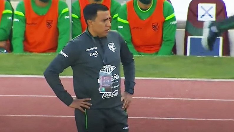 César Farías, técnico da Bolívia, na mira do Botafogo