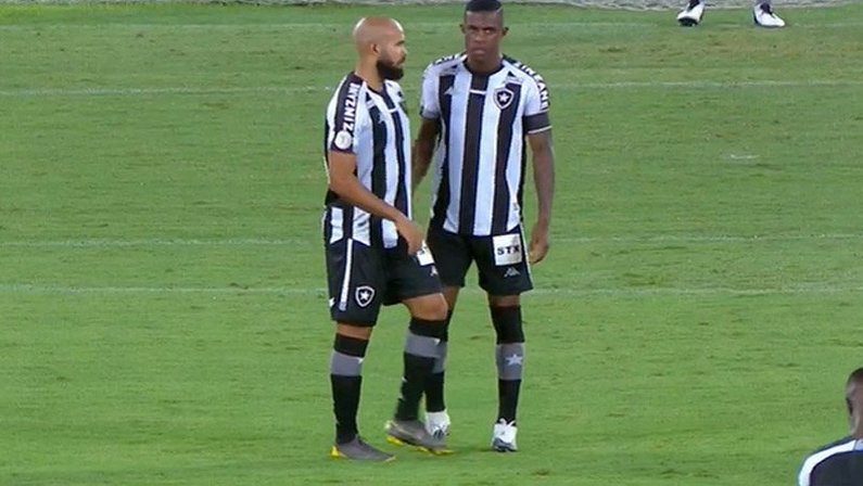Marcelo Benevenuto e José Welison em Botafogo x Red Bull Bragantino | Campeonato Brasileiro 2020