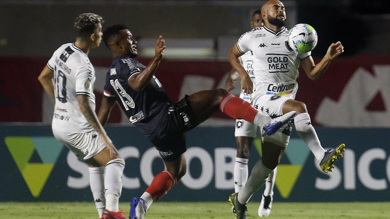 Botafogo ainda não venceu equipes paulistas fora de casa no Brasileirão