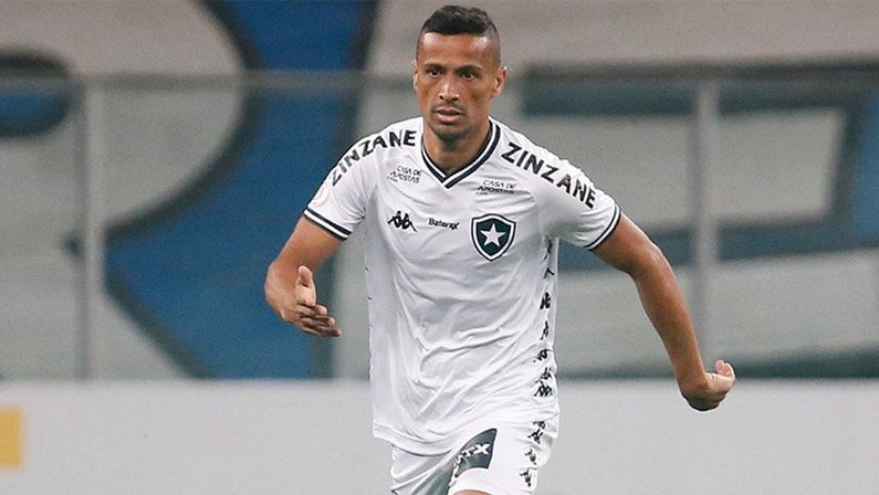 Botafogo acerta permanência de Cícero até fevereiro e terá nova conversa no fim do Brasileiro