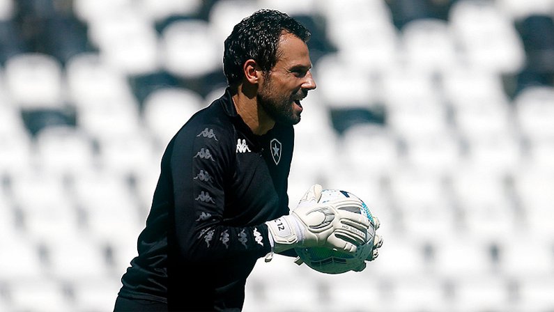 Diego Cavalieri no treino do Botafogo em 2020