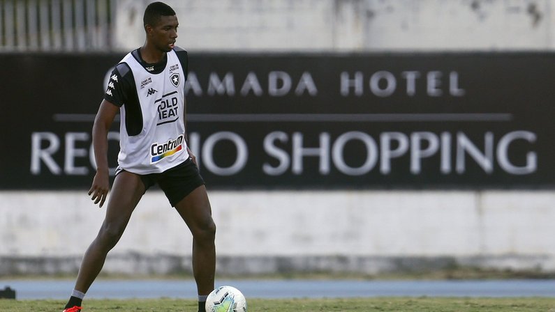 Proposta do São Paulo ao Botafogo por Kanu pode ser maior que o divulgado; outros clubes sondaram