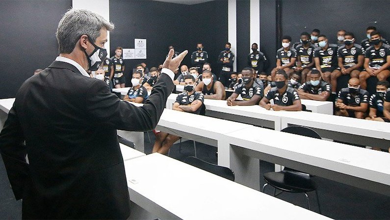 Botafogo pretende valorizar a base na Série B e fará ‘laboratório’ com jovens no Carioca
