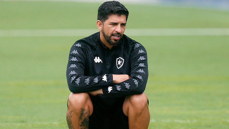 Emiliano Díaz, técnico do Botafogo em 2020