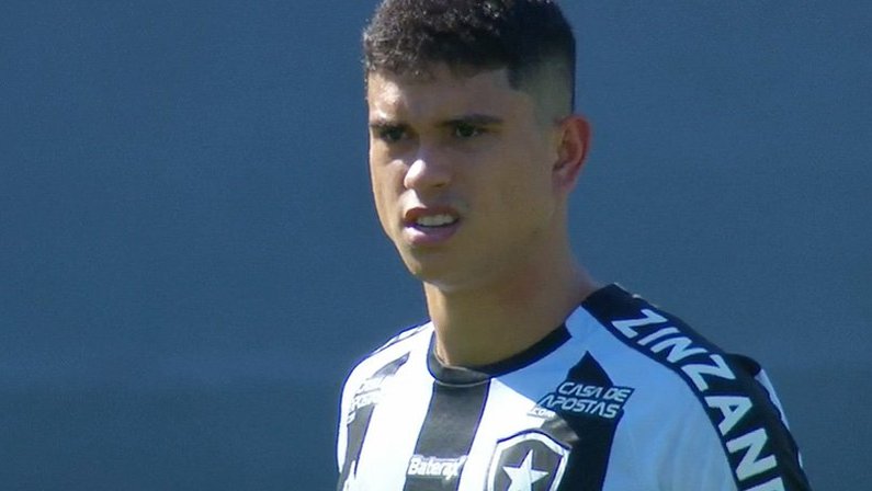 Kevin em Santos x Botafogo | Campeonato Brasileiro 2020