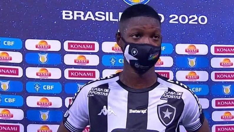 Matheus Babi celebra vitória e 10º gol pelo Botafogo: ‘Chamusca estava olhando, demos a vida’