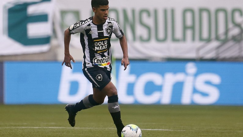 Pitacos: Cesinha merece sequência no Botafogo; ‘decisão’ contra Sport de Jair Ventura