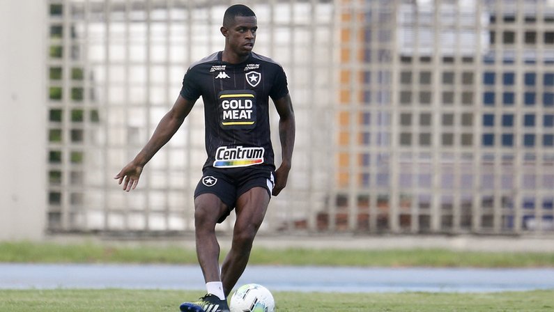 Botafogo oferece Marcelo Benevenuto ao mercado, mas recebe respostas negativas
