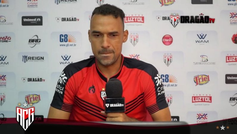 Alvo do Botafogo, Gilvan dá última entrevista no Atlético-GO