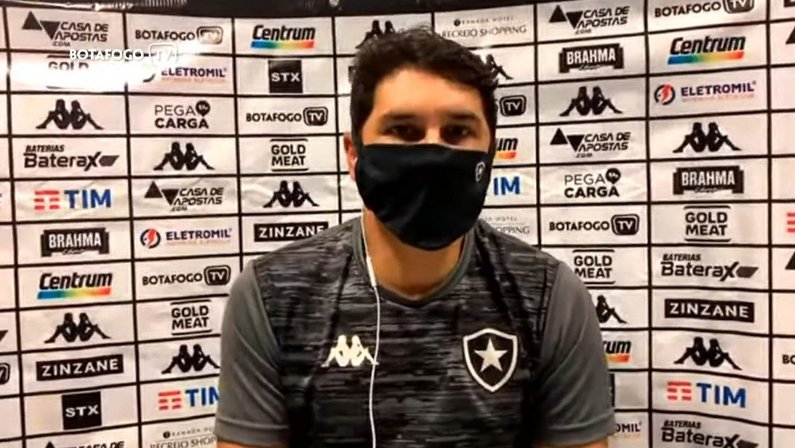 Lucio Flavio elogia jovens do Botafogo e enumera desafios que Marcelo Chamusca terá