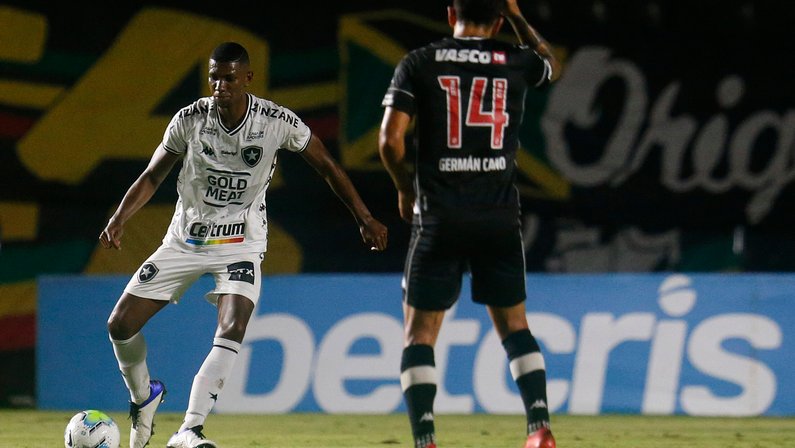 Defesa e ataque: final traz à tona destaques em diferentes setores para Botafogo x Vasco