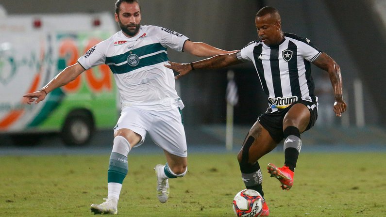 Guilherme Santos cita superação em vitória do Botafogo: ‘Dedicação, espírito de guerreiro e fé’