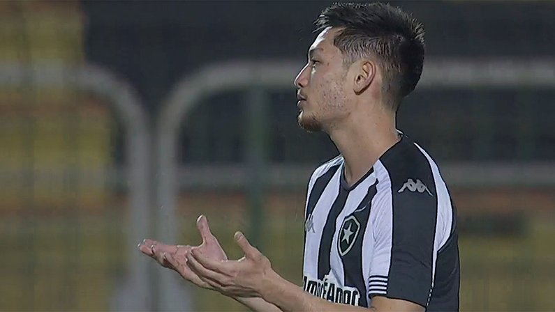 Luís Oyama em Botafogo x Vitória | Série B do Campeonato Brasileiro 2021